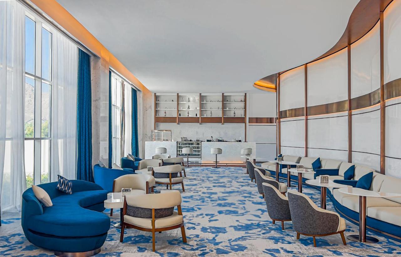 Royal M Al Aqah Beach Resort By Gewan Exterior foto The Lounge at the airport